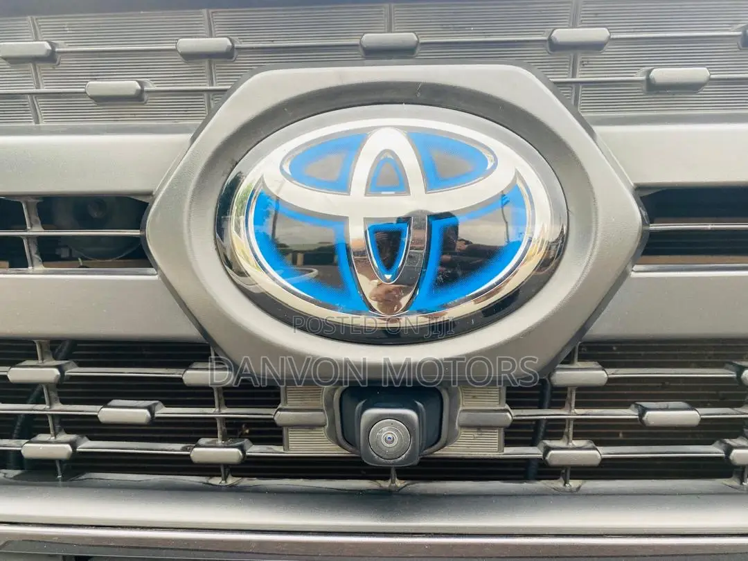 Toyota RAV4 Adventure 2022 Gray