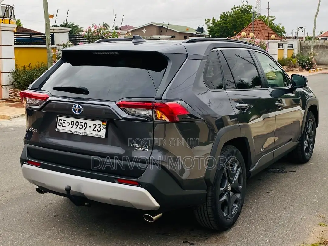 Toyota RAV4 Adventure 2022 Gray
