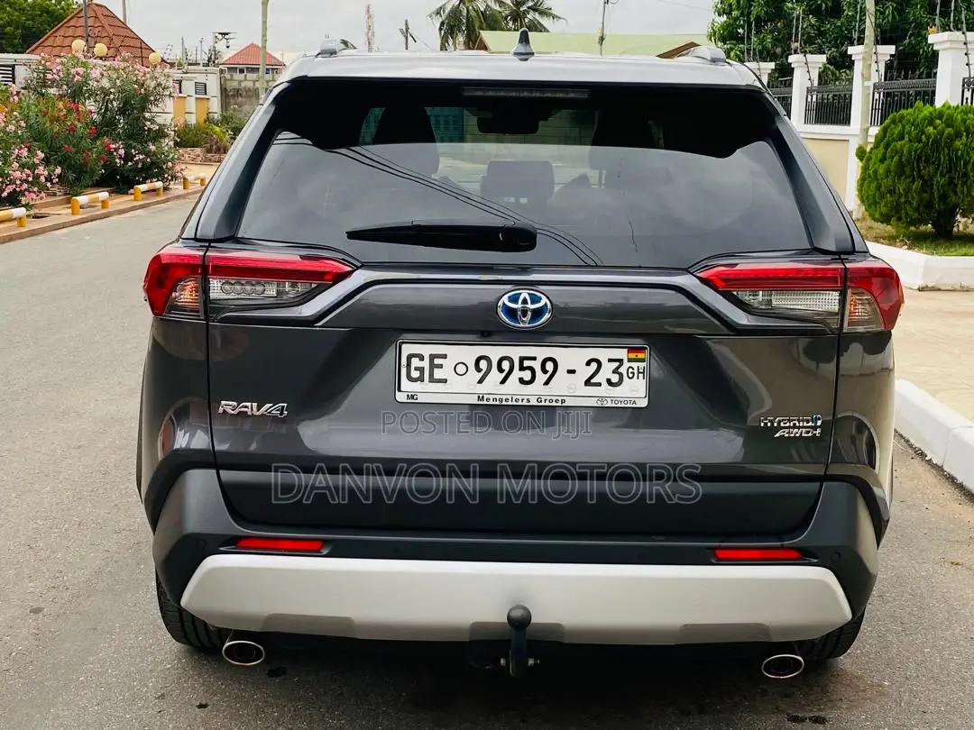 Toyota RAV4 Adventure 2022 Gray