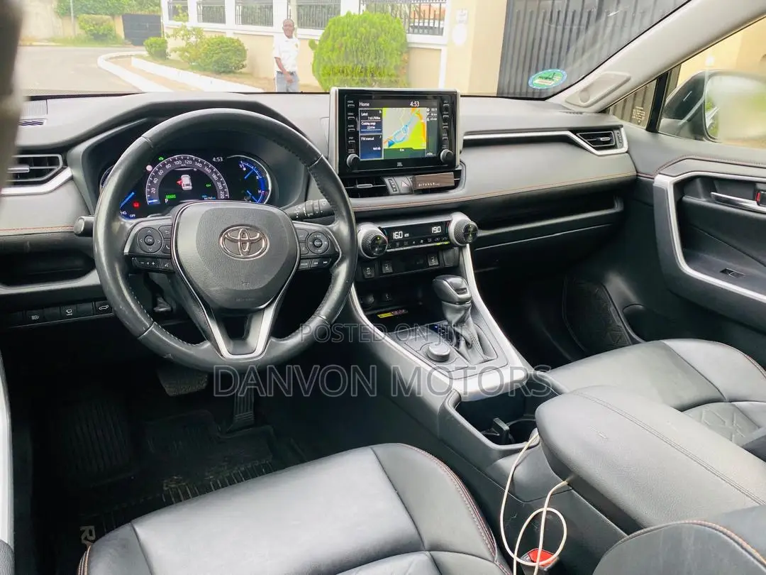 Toyota RAV4 Adventure 2022 Gray