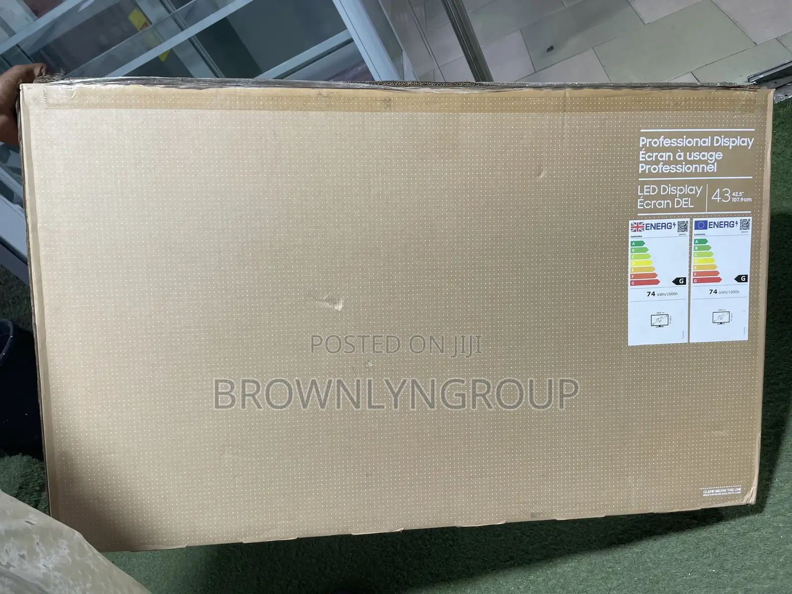 43'' Samsung Uhd Monitor