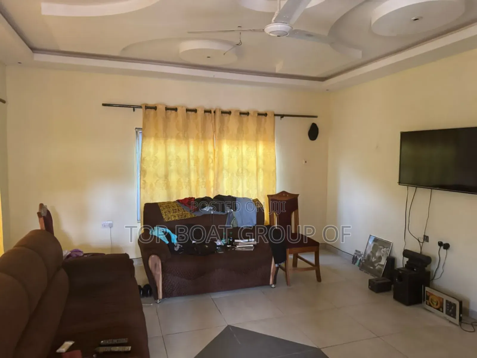 6bdrm House in Top Boat Estate, Kumasi Metropolitan for sale