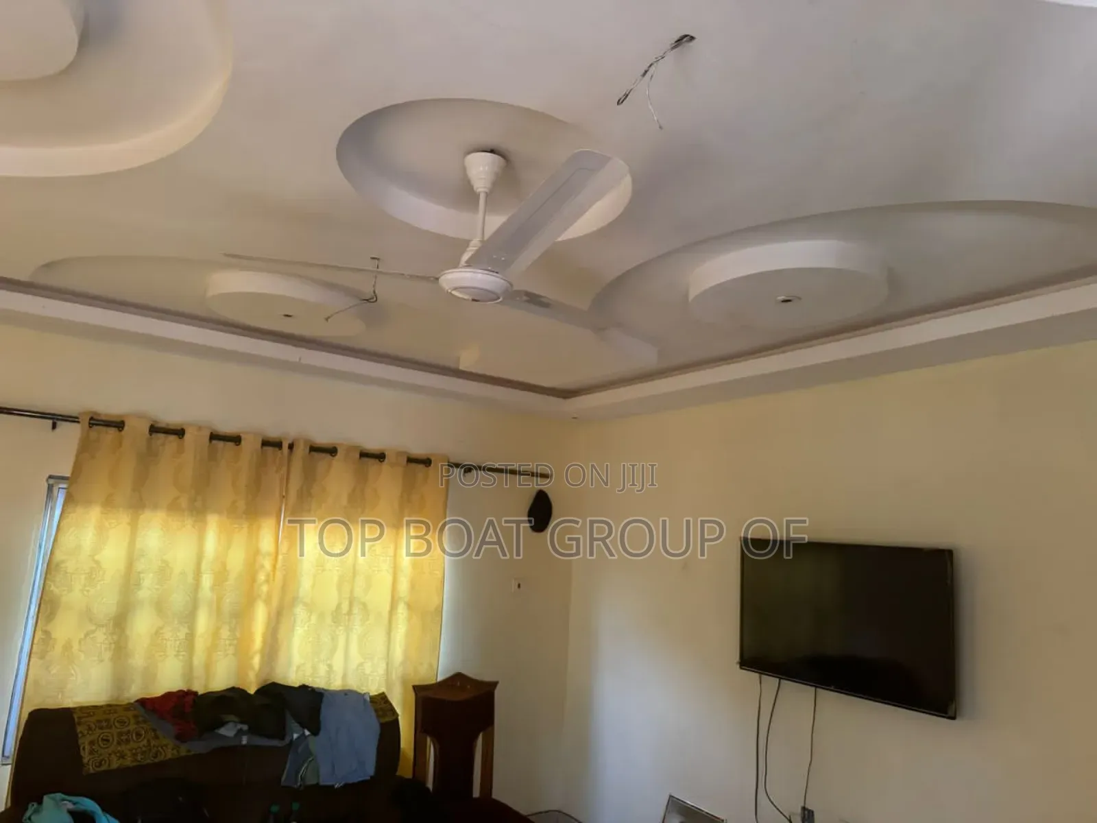 6bdrm House in Top Boat Estate, Kumasi Metropolitan for sale