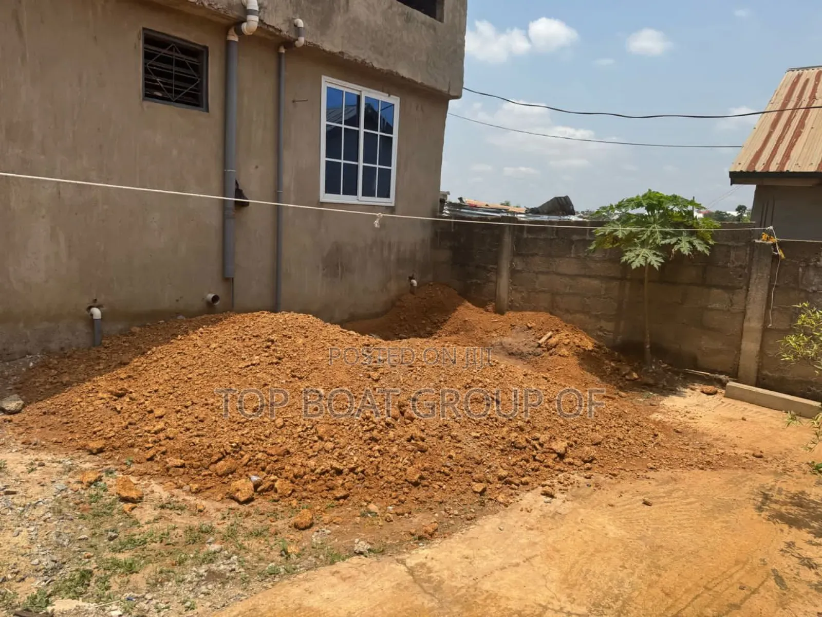 6bdrm House in Top Boat Estate, Kumasi Metropolitan for sale