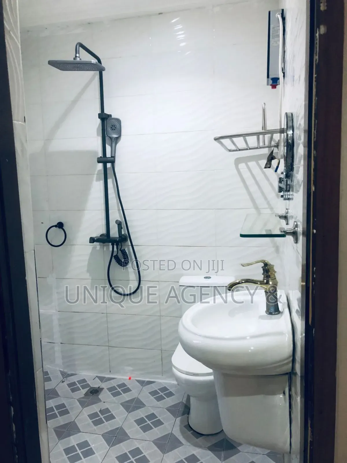 Furnished 4bdrm Duplex in East Legon for sale