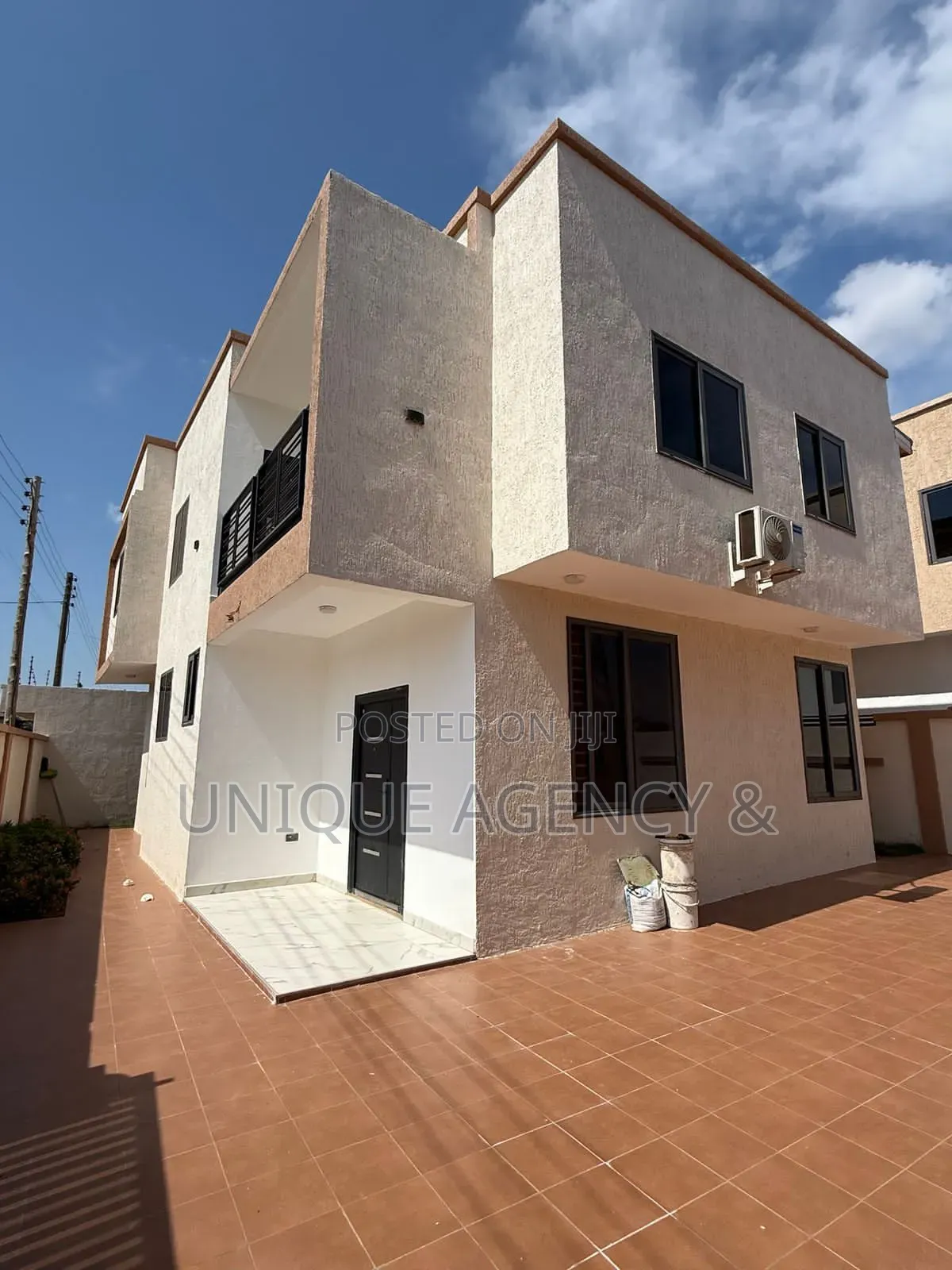 Furnished 4bdrm Duplex in East Legon for sale