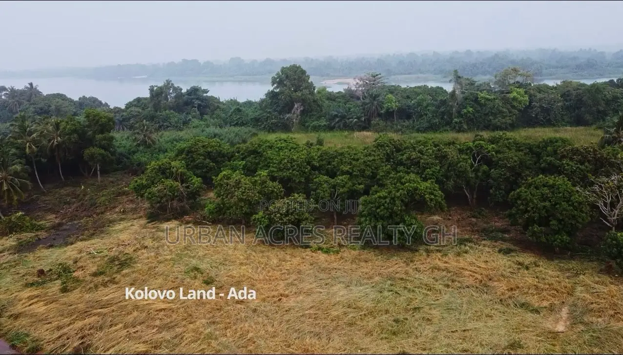 Gt/Accra - Ada (Kolovo) _ 8 Plots of Island on Volta River
