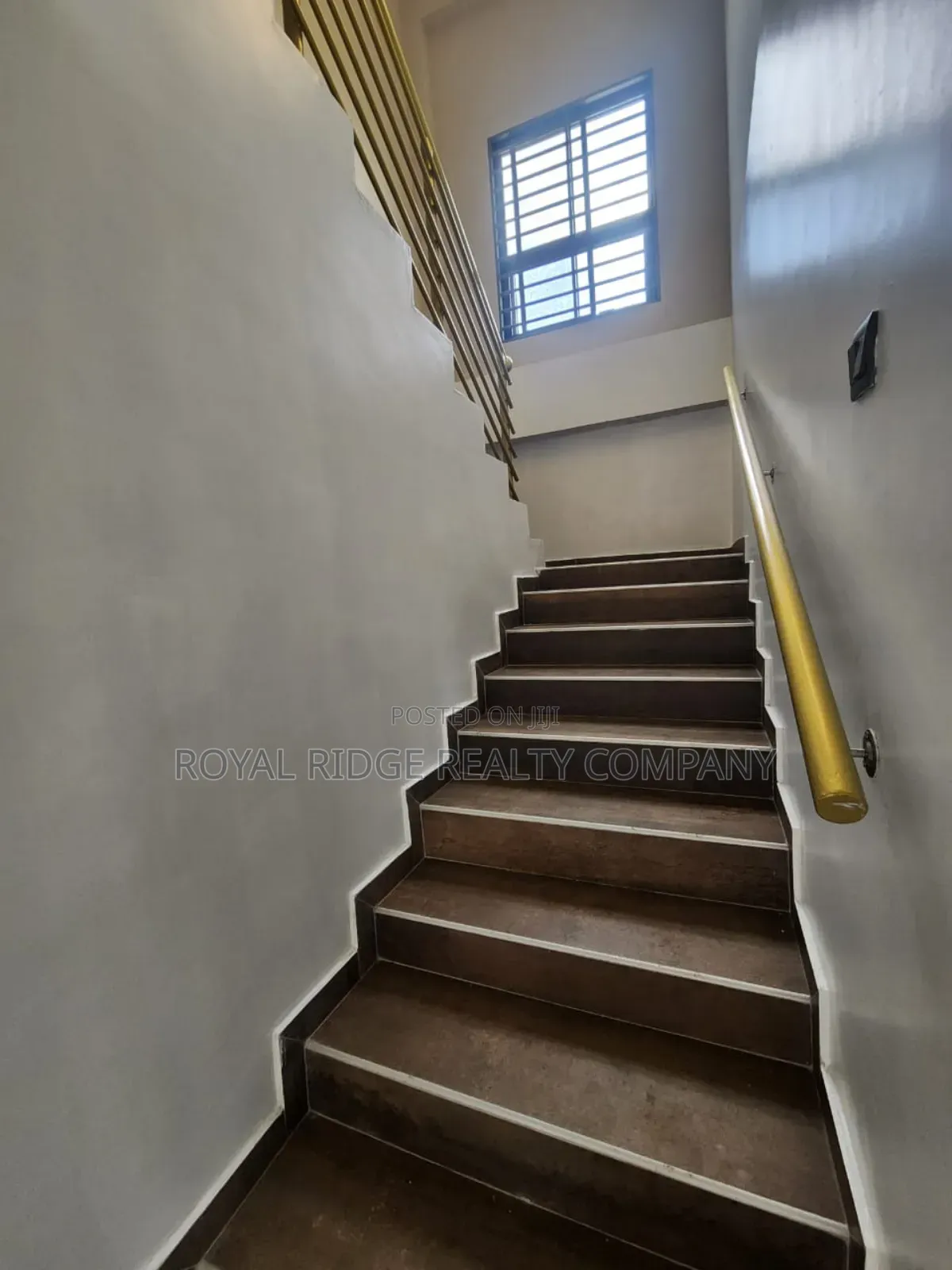 3bdrm Townhouse / Terrace in East Legon Ogbojo, Accra Metropolitan