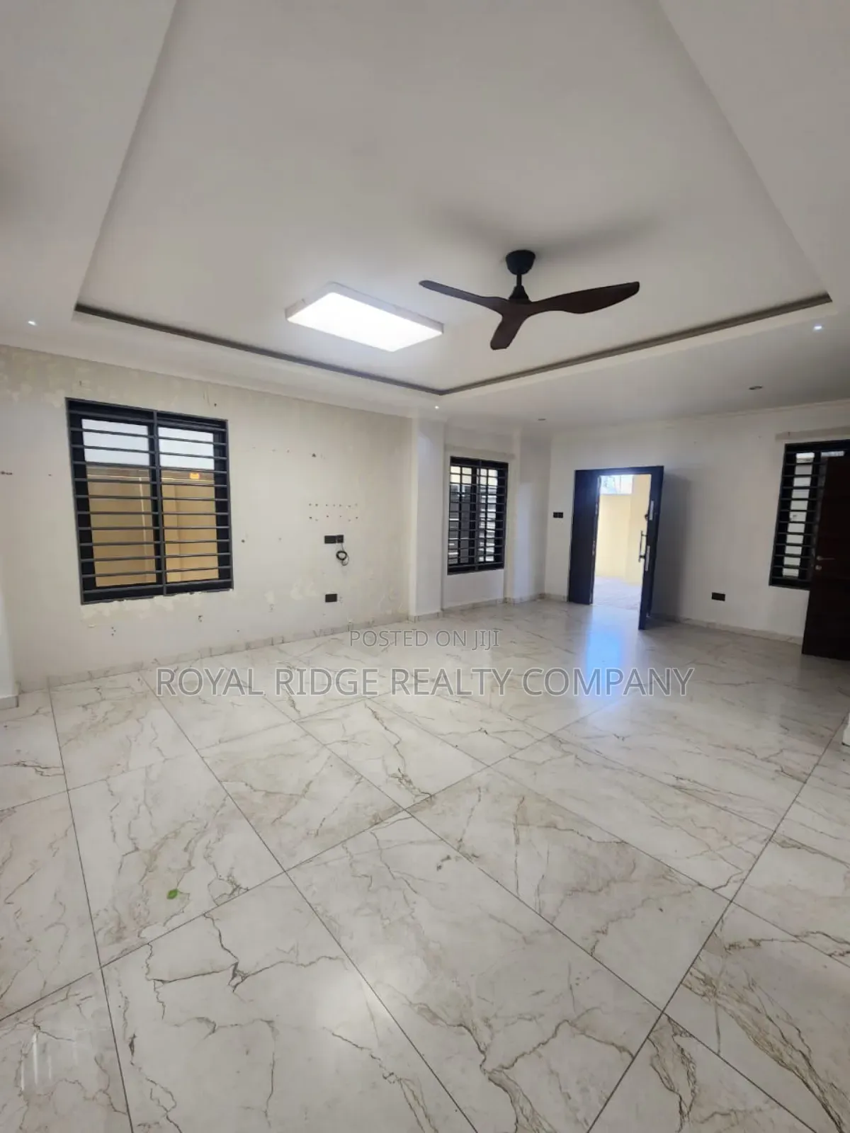 3bdrm Townhouse / Terrace in East Legon Ogbojo, Accra Metropolitan