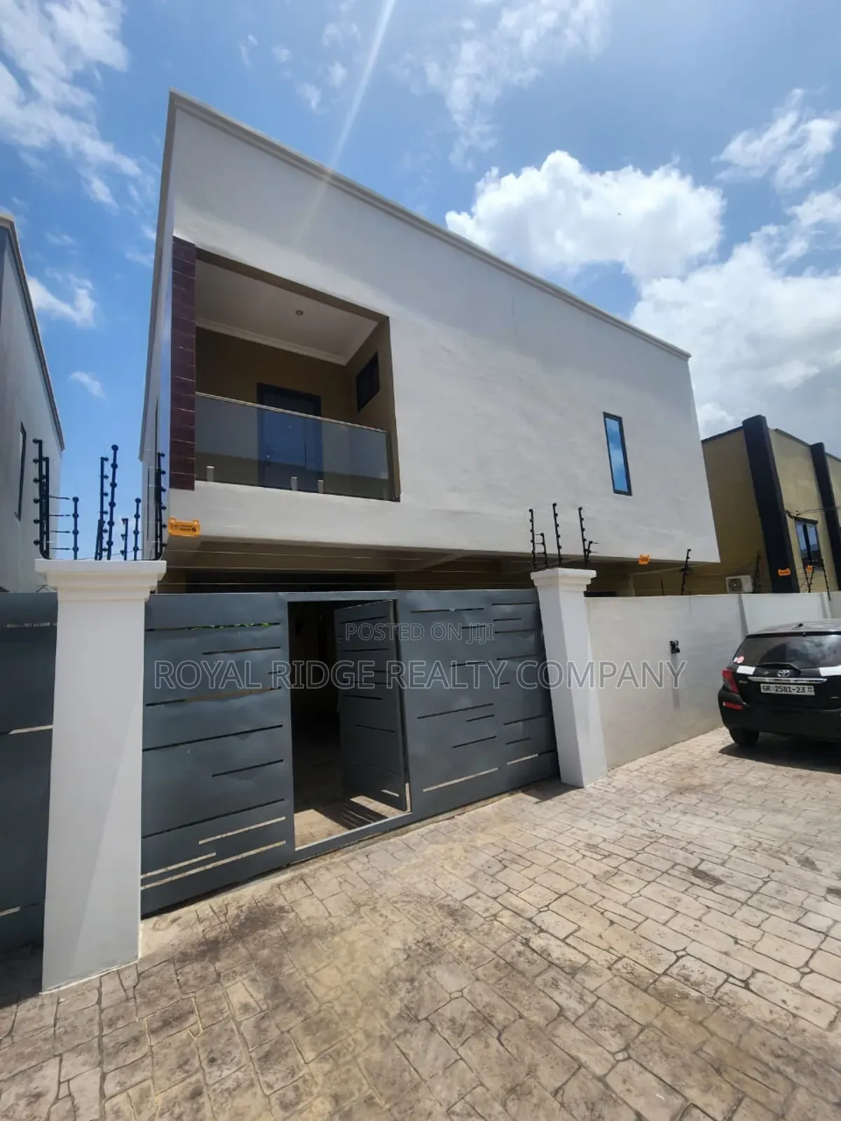 3bdrm Townhouse / Terrace in East Legon Ogbojo, Accra Metropolitan