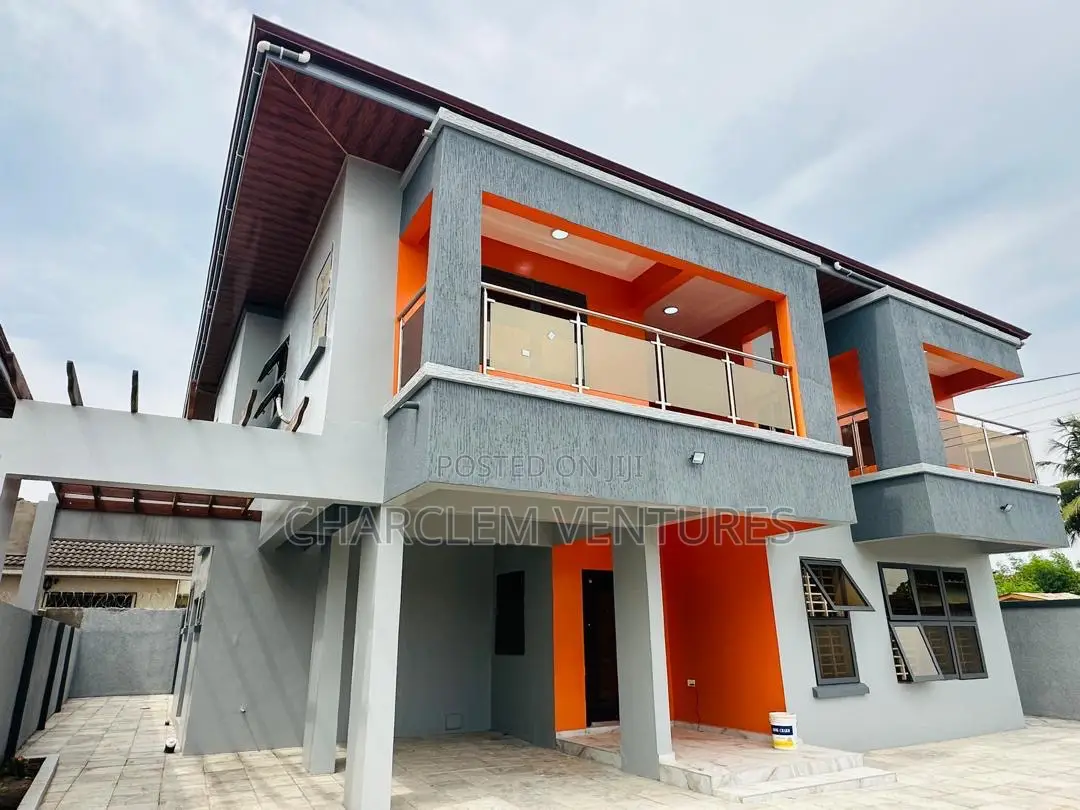 4bdrm House in Charclem Ventures, ECOMOG for sale