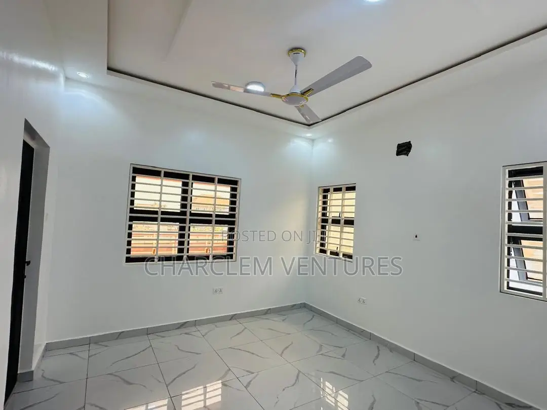 4bdrm House in Charclem Ventures, ECOMOG for sale