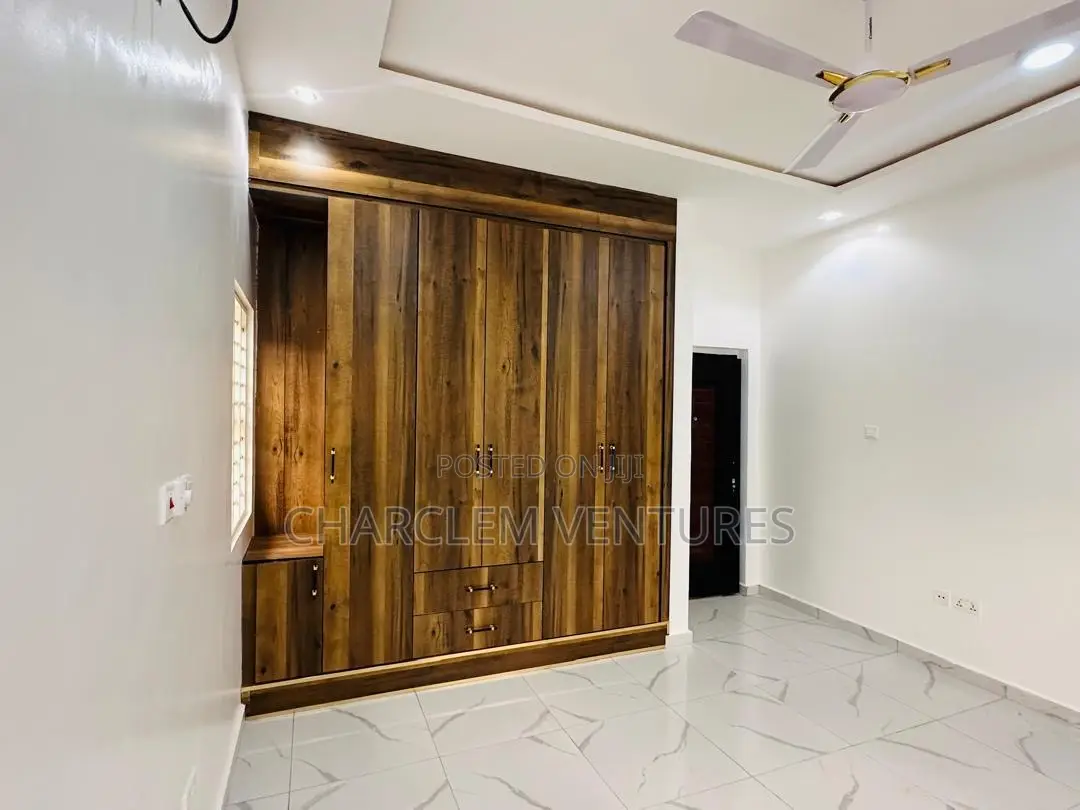 4bdrm House in Charclem Ventures, ECOMOG for sale