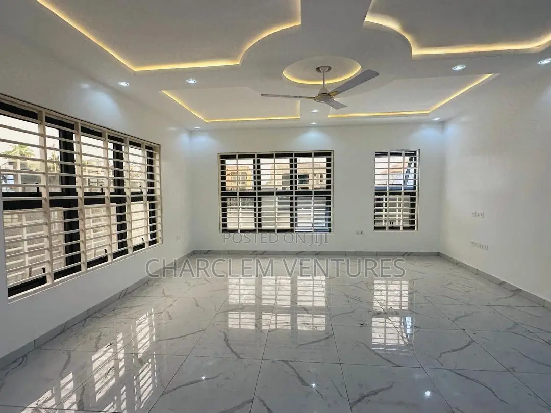 4bdrm House in Charclem Ventures, ECOMOG for sale