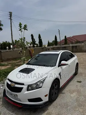 Chevrolet Cruze 1.6 Hatchback 2012 White