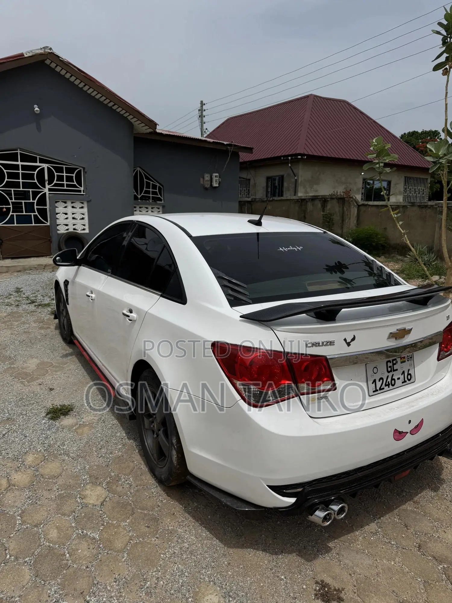 Chevrolet Cruze 1.6 Hatchback 2012 White