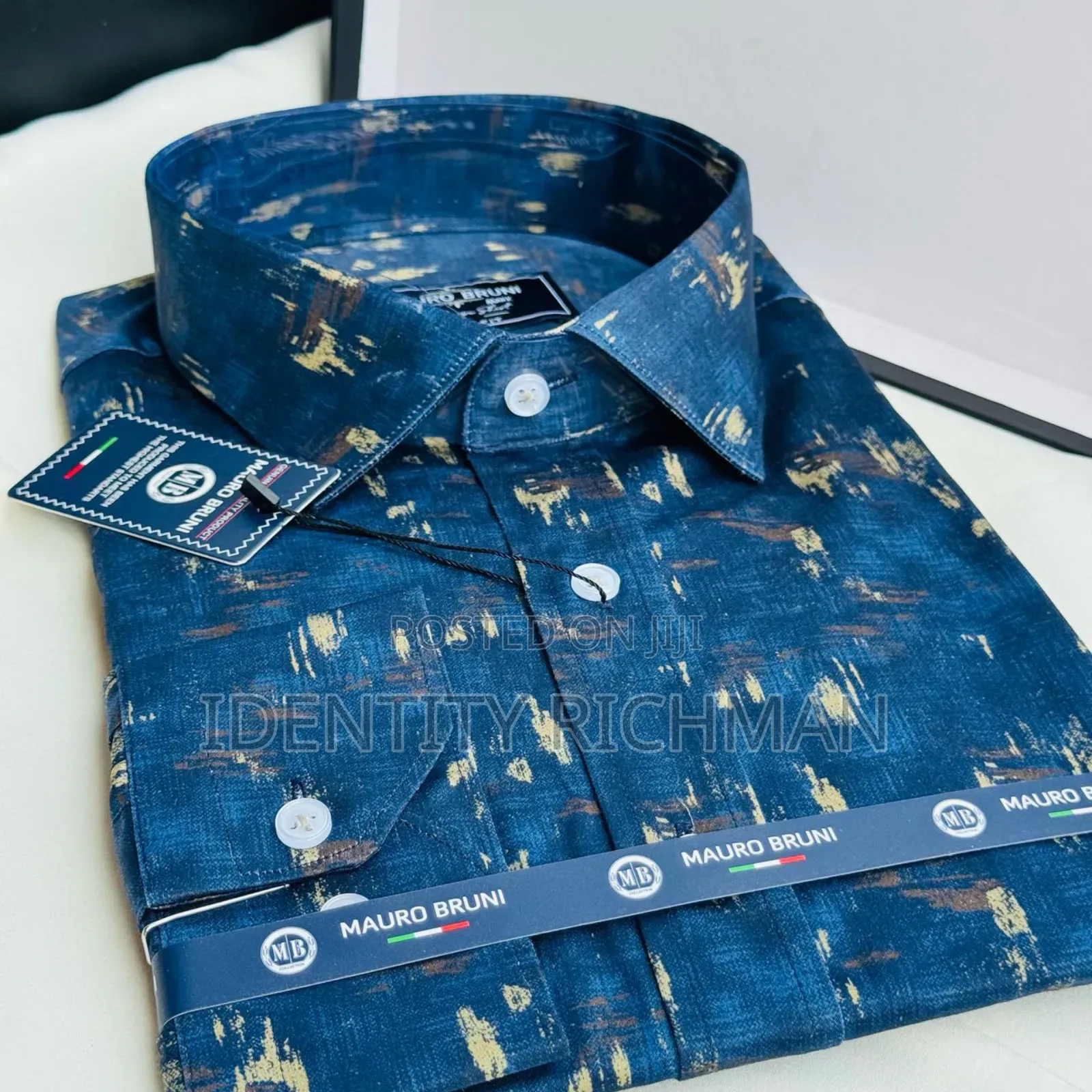 Men Longsleeved Shirts