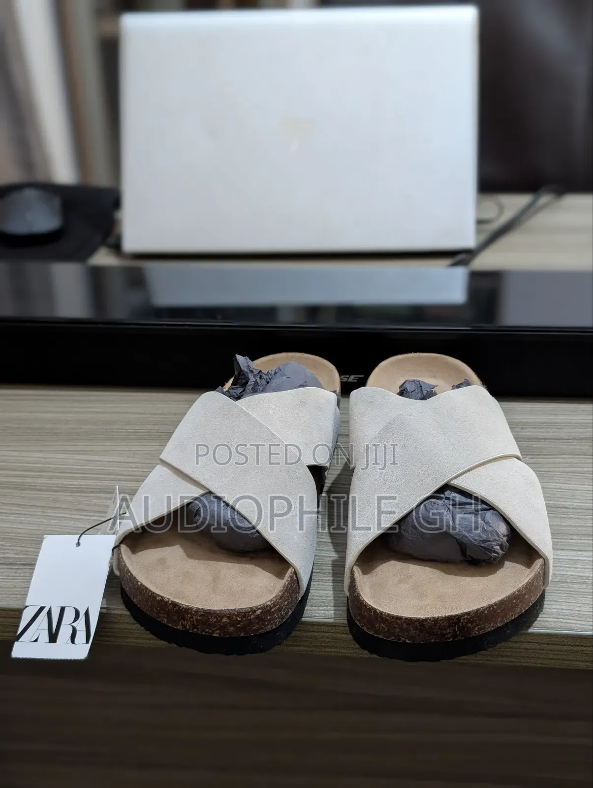 Zara Cross-Strap Leather Sandals