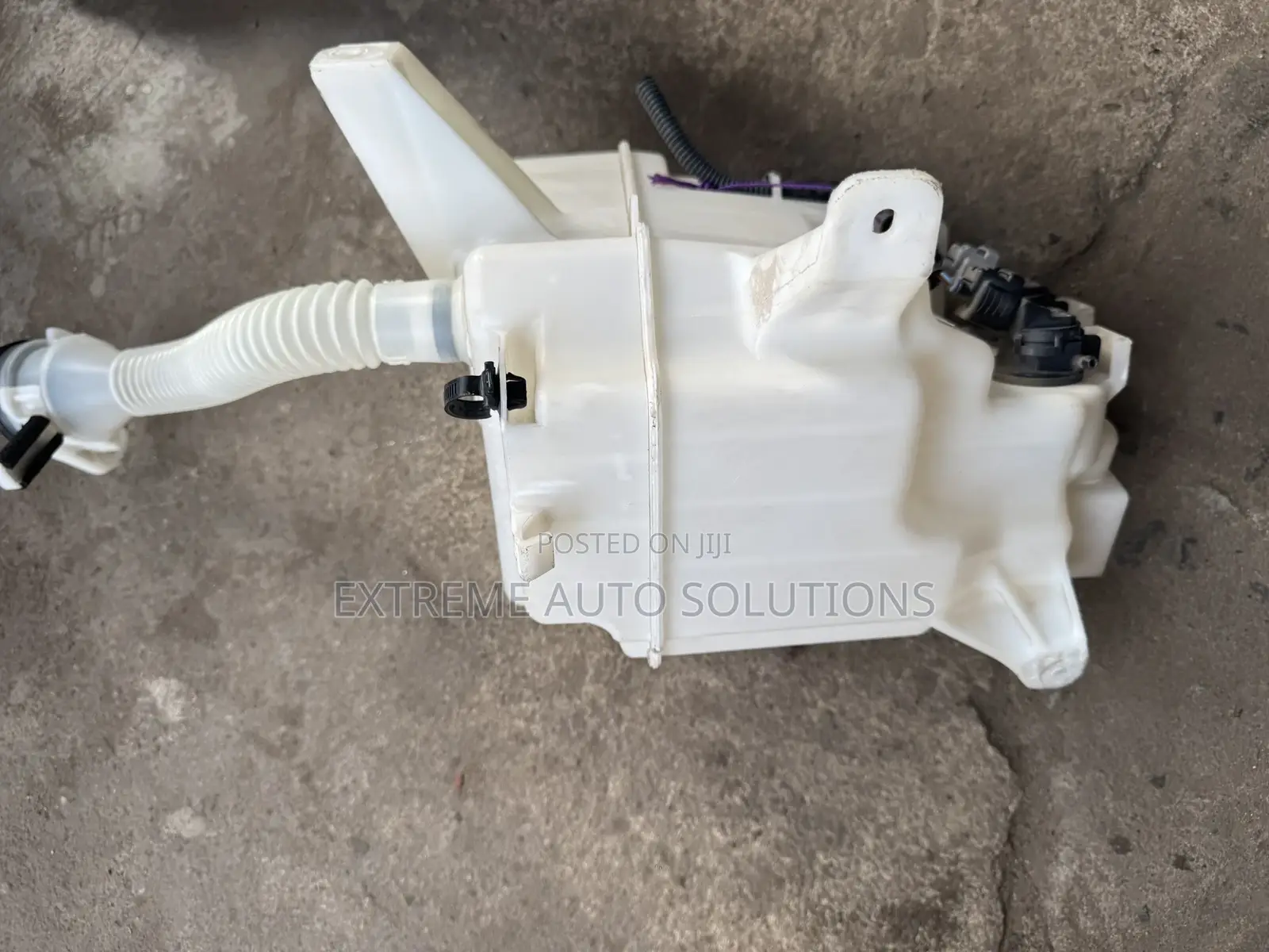 2013 To 2018 Toyota Rav 4 Windshield Washer...