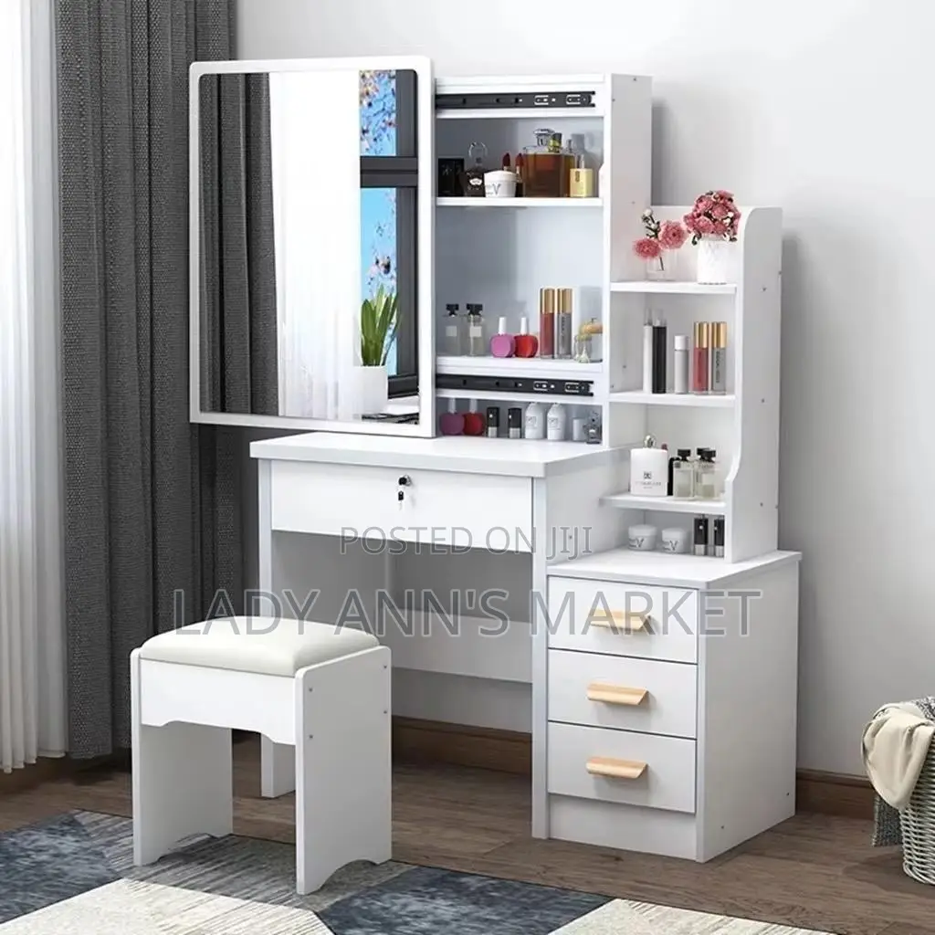 Dressing Locker