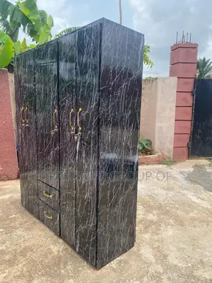 Modern Stylish 3 in 1 Wardrobe With 5 Door