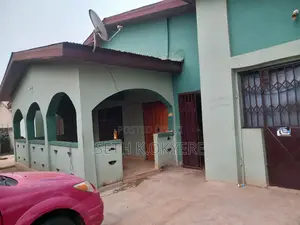 Furnished 10bdrm House in Kumasi Metropolitan for sale