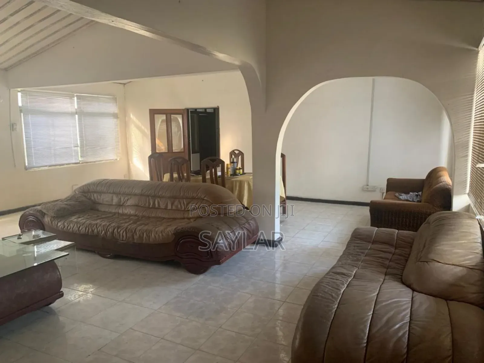 3 Bedrooms House Sitting on 90/100 Land Size Tema Comm12