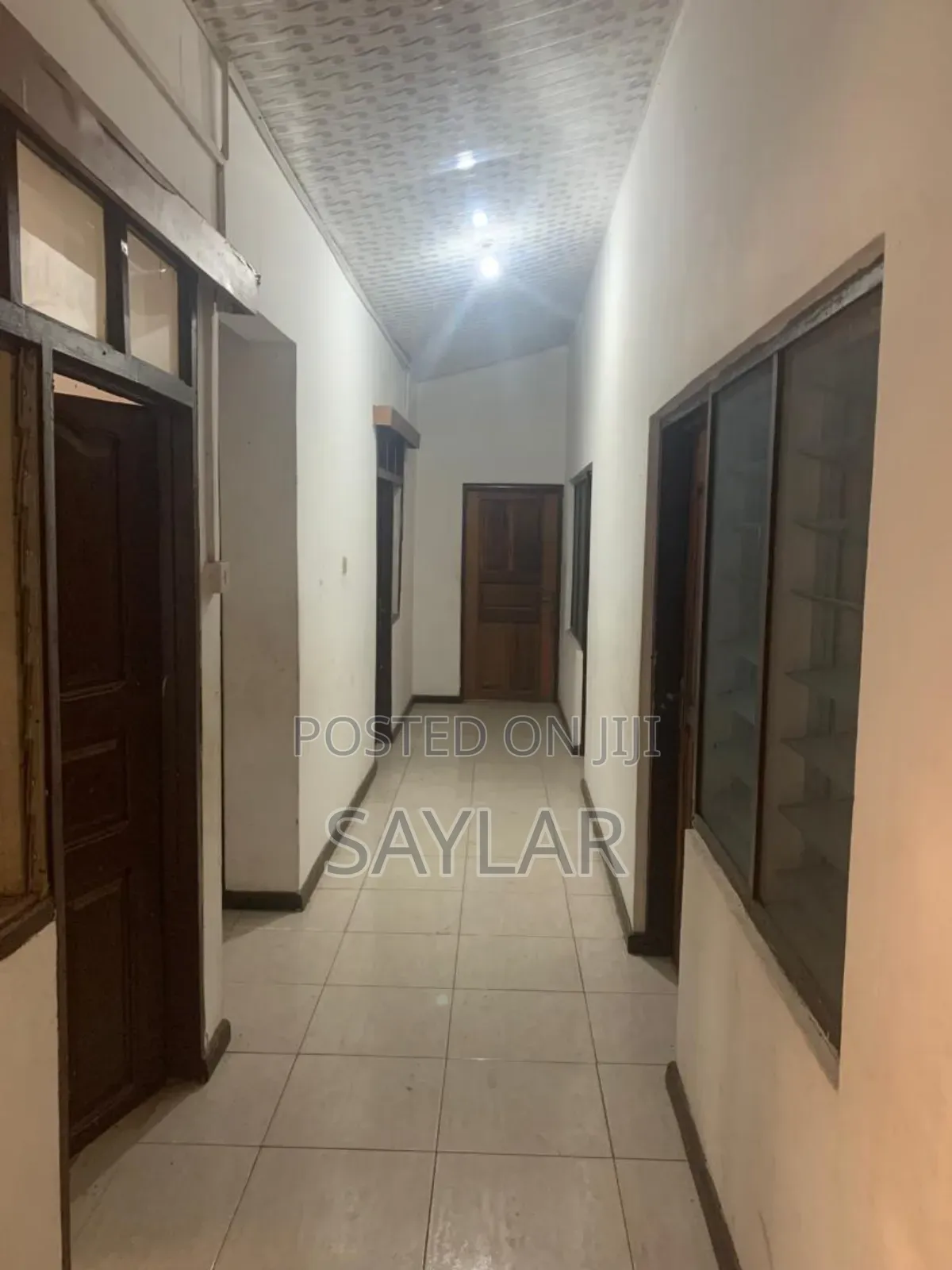 3 Bedrooms House Sitting on 90/100 Land Size Tema Comm12
