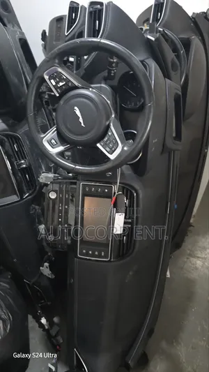 Jaguar F Pace Complete Dashboard With Steering