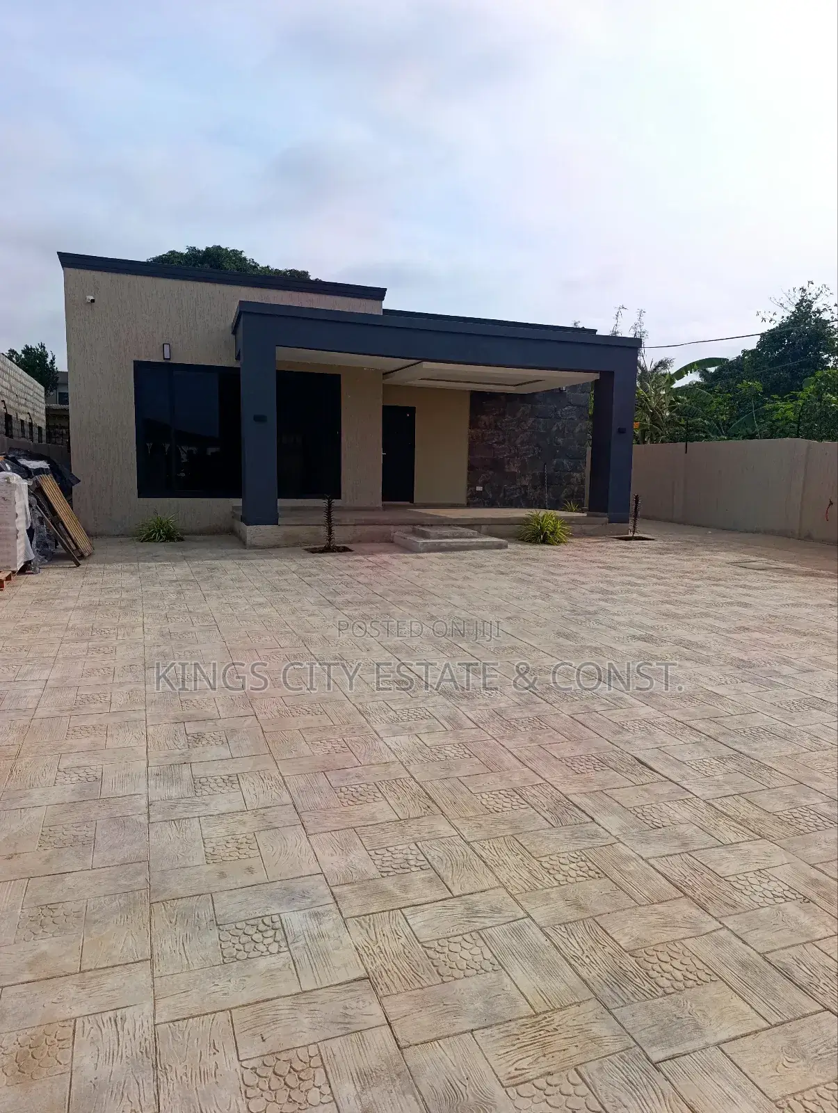 4bdrm House in Ofankor-Atta-Mills, Achimota for sale