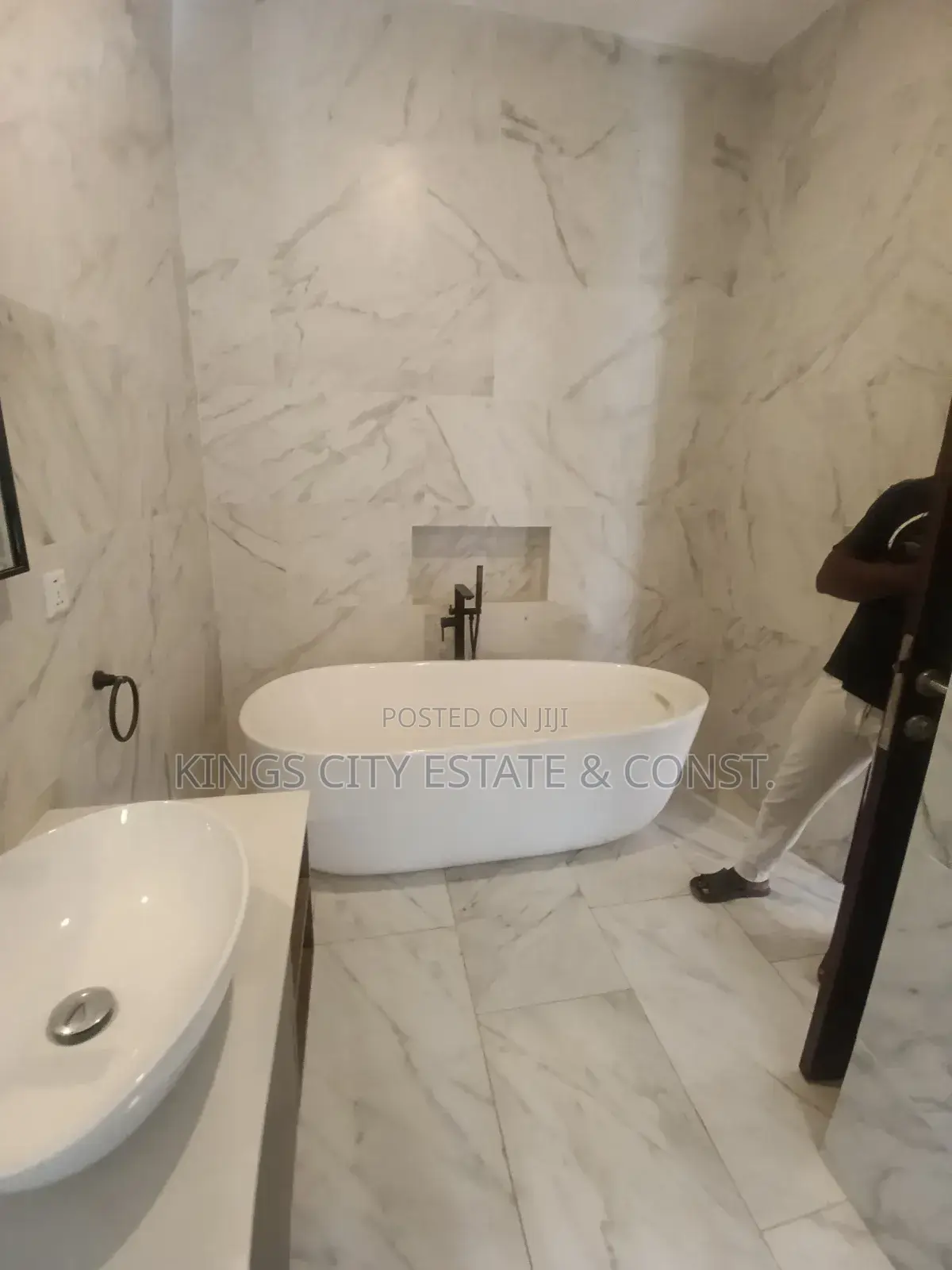 4bdrm House in Ofankor-Atta-Mills, Achimota for sale