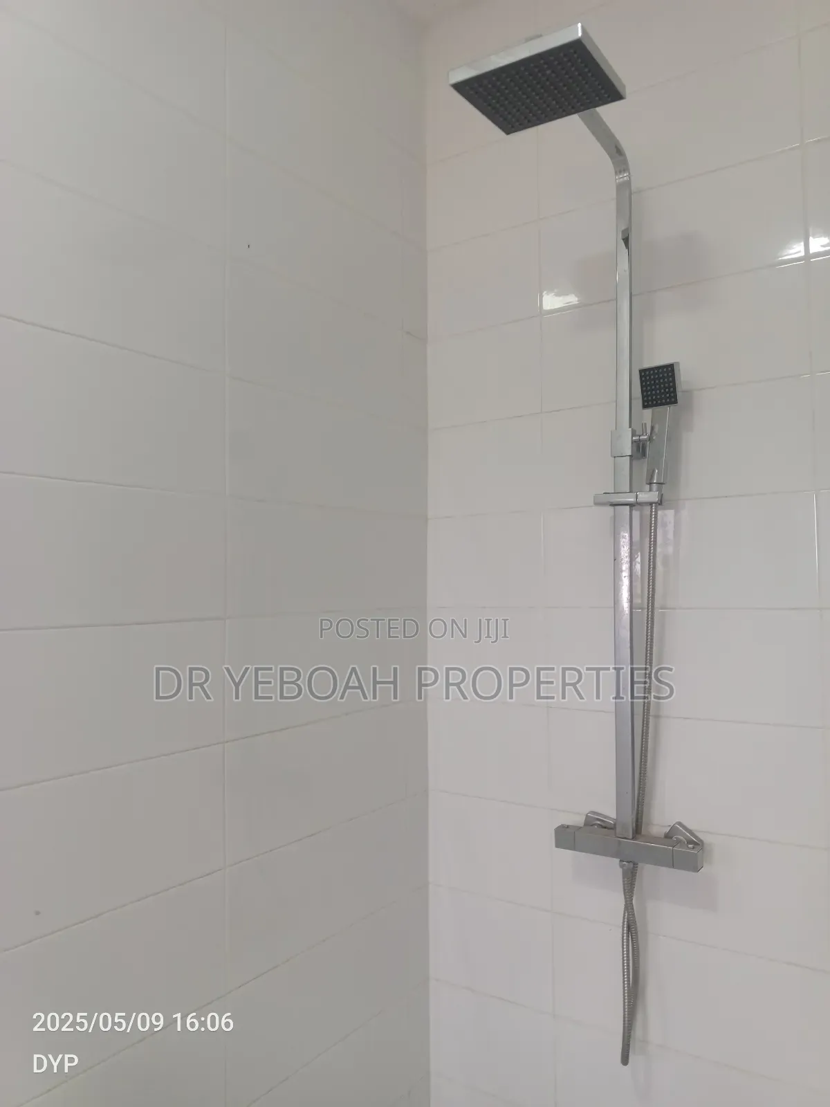 4bdrm Chalet in Spintex Road:- 4 for rent