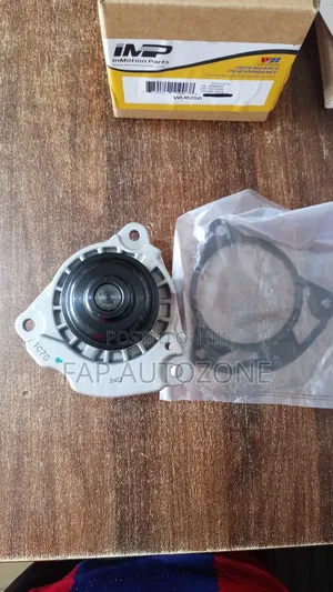 10527. Ford. Original Water Pump for Ford Cars From Usa