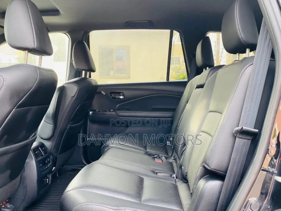 Honda Passport Touring AWD 2020 Black