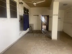 2bdrm Apartment in Adabraka for rent