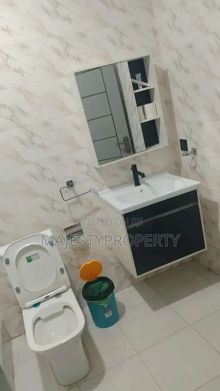 Fully Furnished 2bedrooms Apartments Ashaley Botwe for Rent