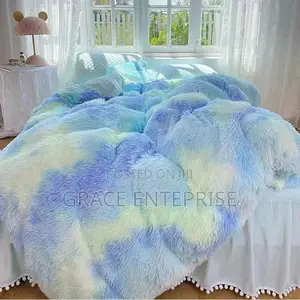 Beautiful and Authentic Fluffy Carpet in Diff Colors
