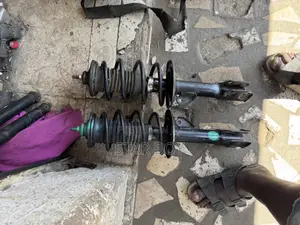 Toyota Yaris:2008 to 2014 Front Shocks Absorbers