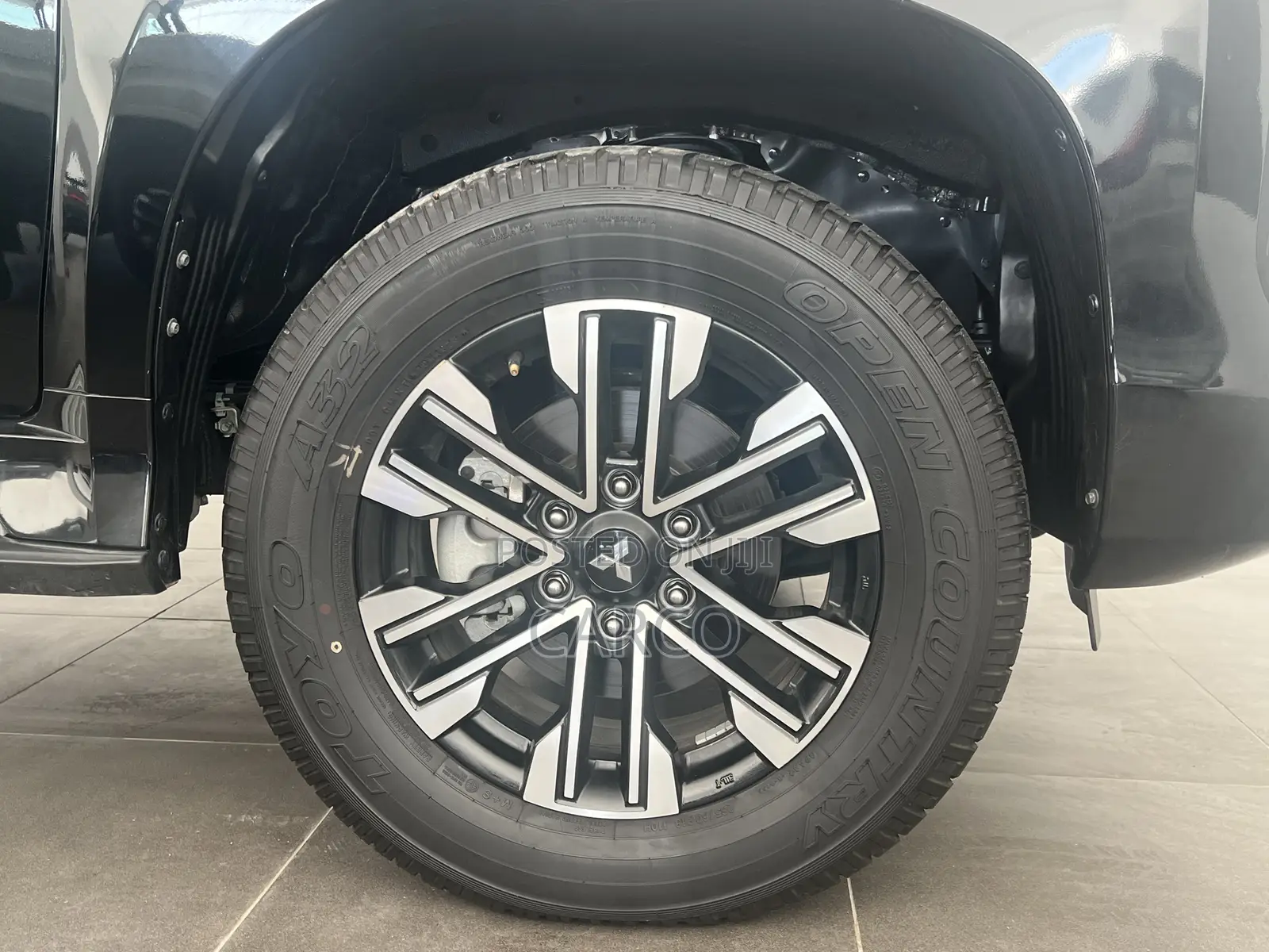 New Mitsubishi Montero Sport 2023 Black