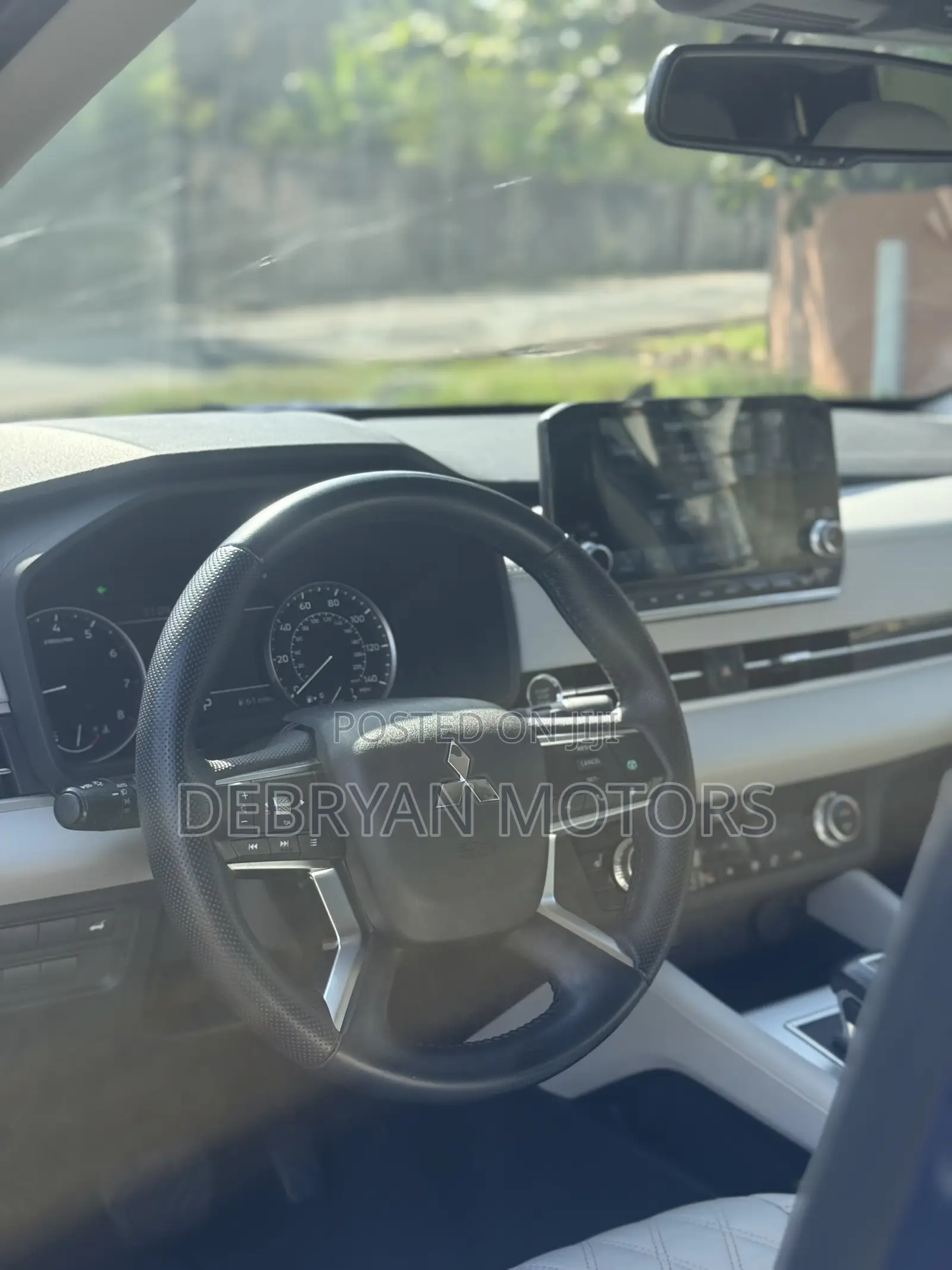 Mitsubishi Outlander SEL Launch Edition 2022 Blue