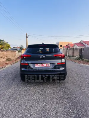 Hyundai Tucson SE 2021 Gray