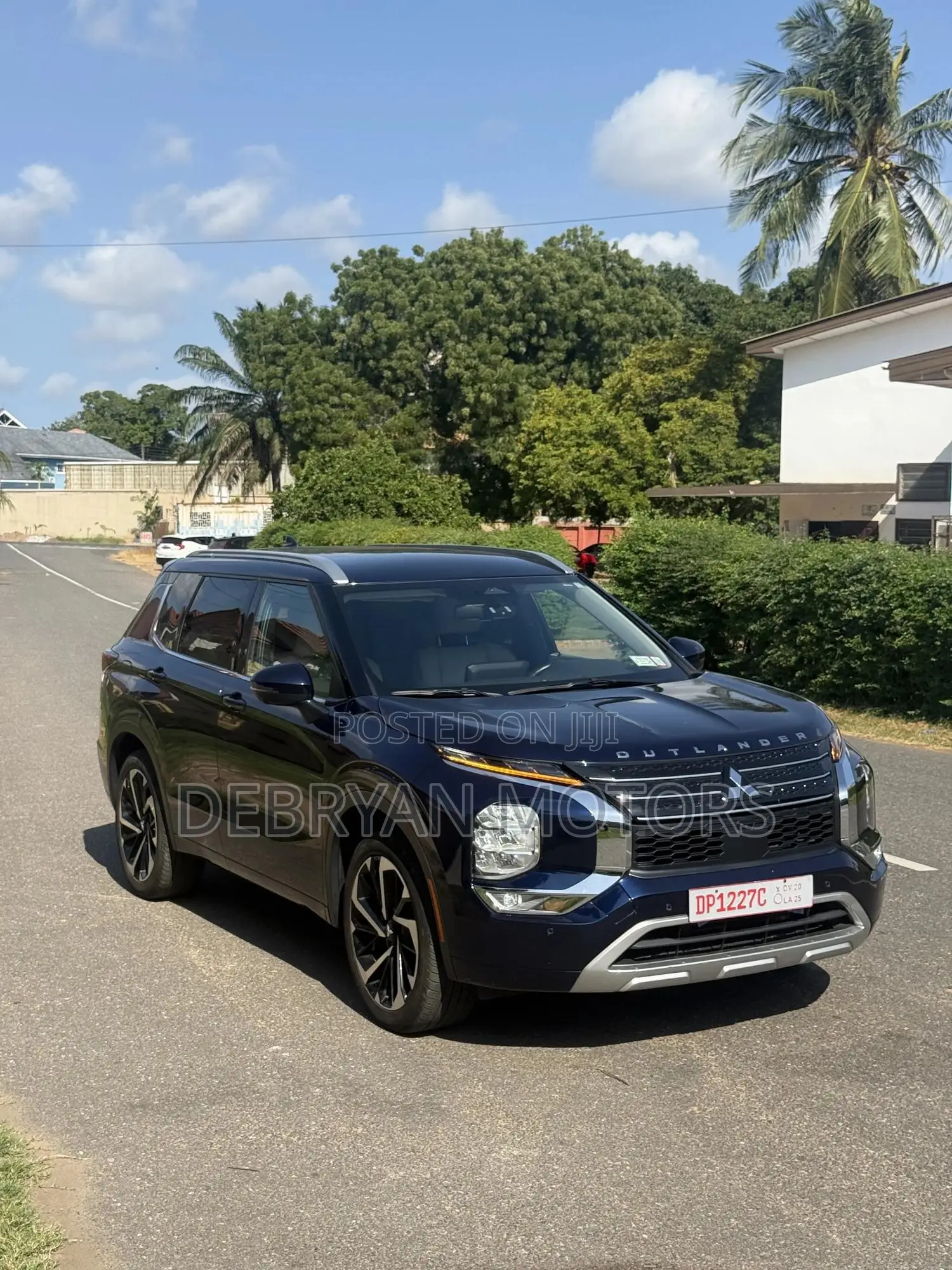 Mitsubishi Outlander SEL Launch Edition 2022 Blue