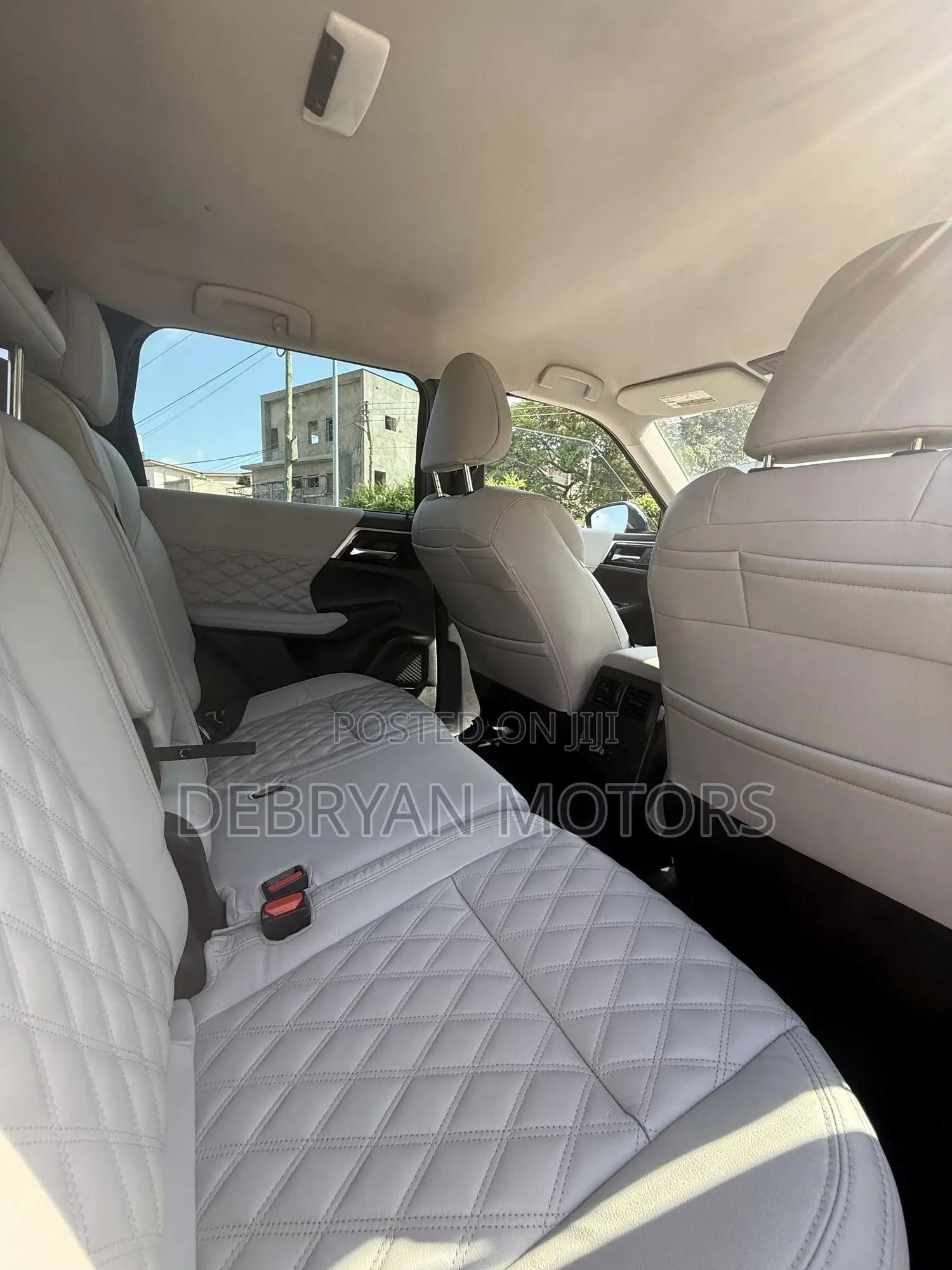 Mitsubishi Outlander SEL Launch Edition 2022 Blue