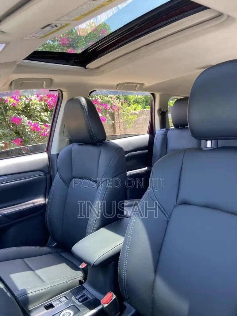 Mitsubishi Outlander SE AWC 2019 Red