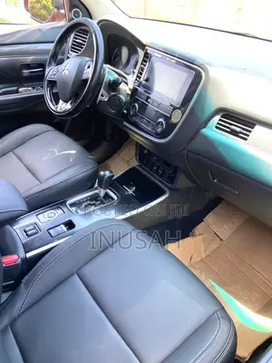 Mitsubishi Outlander SE AWC 2019 Red