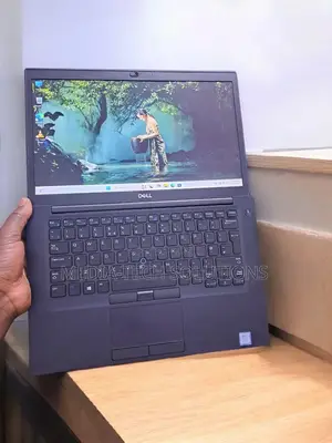 Laptop Dell Latitude 7490 16GB Intel Core i7 SSD 256GB