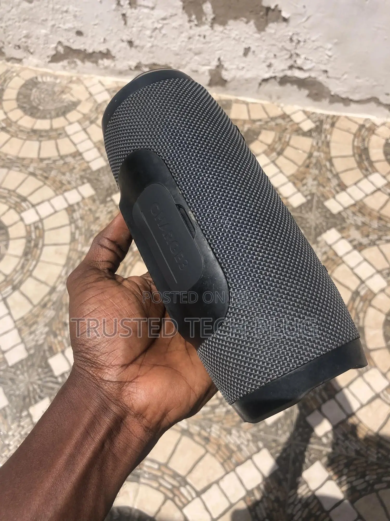 Preowned JBL Charge 3 Bluetooth Speaker From America 4sale