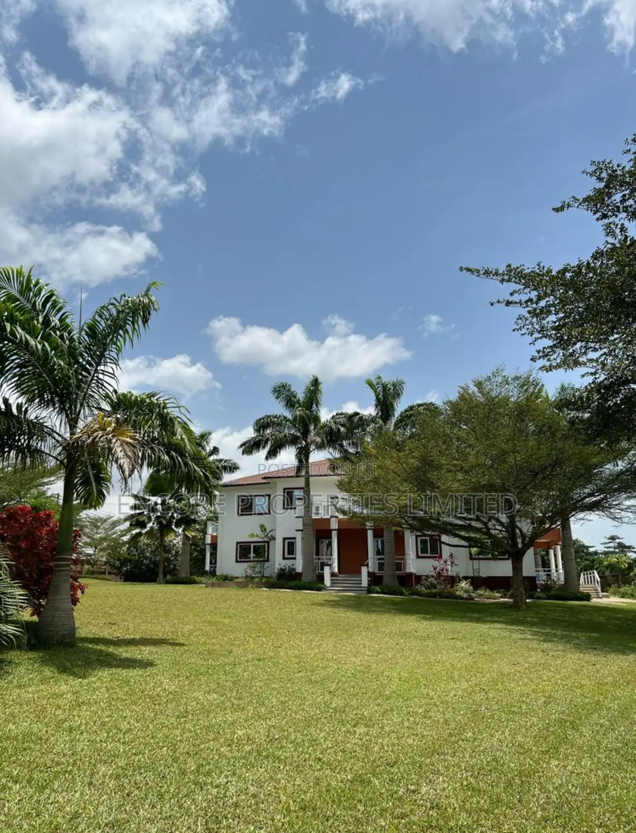 5bdrm Villa in Encore Properties, Aburi for sale