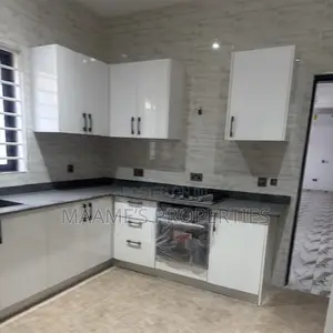 4bdrm Duplex in Spintex for sale