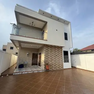 4bdrm Duplex in Spintex for sale
